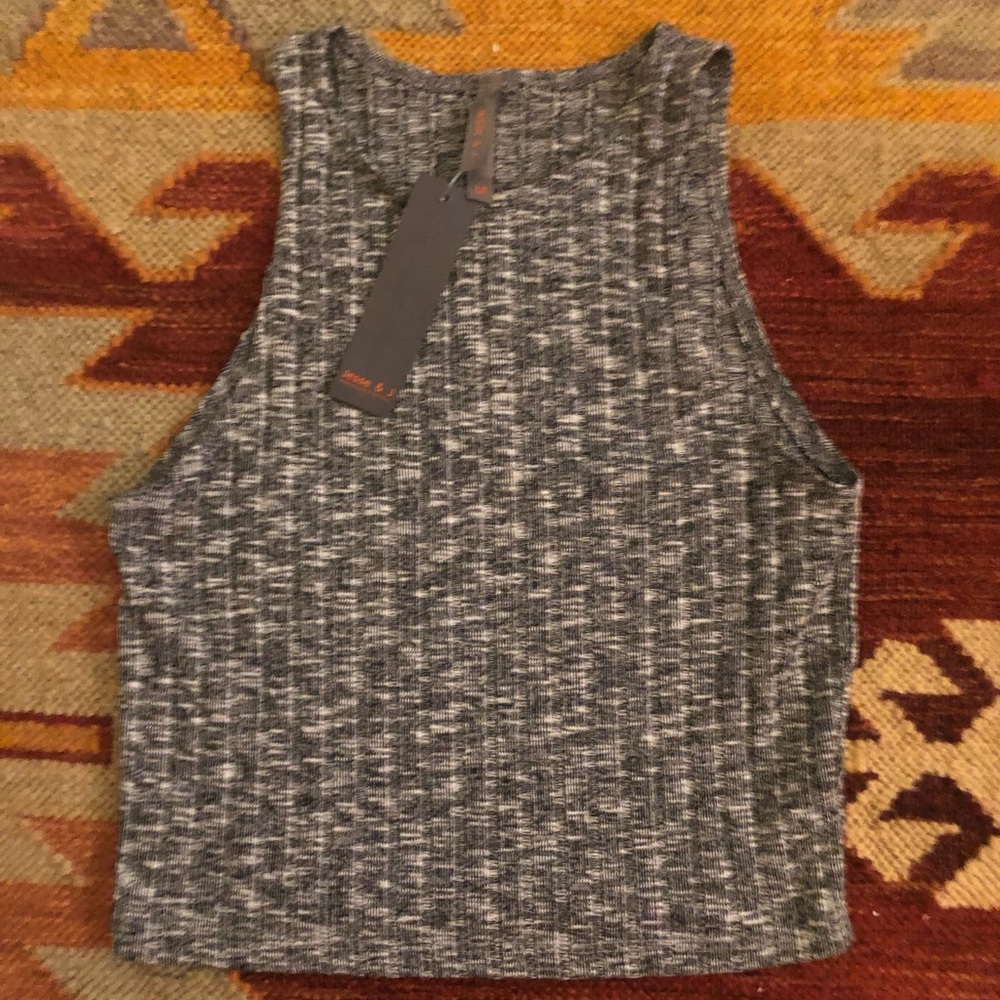 Heather gray ribbed crop top